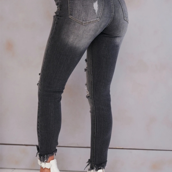 COPY - High rise distressed skinny jeans - Picture 2 of 7